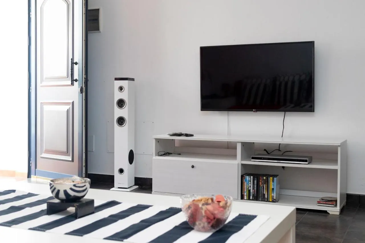 Famara Sunshine Apartment La Caleta