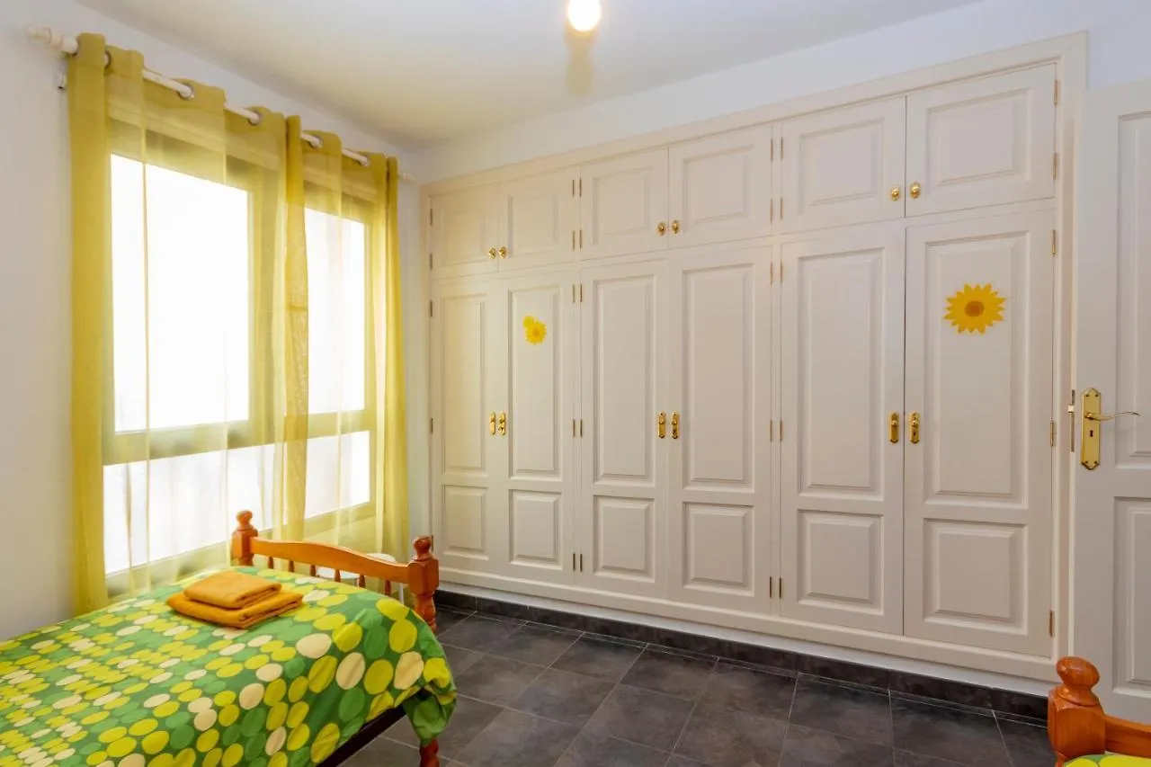 Famara Sunshine Apartment La Caleta