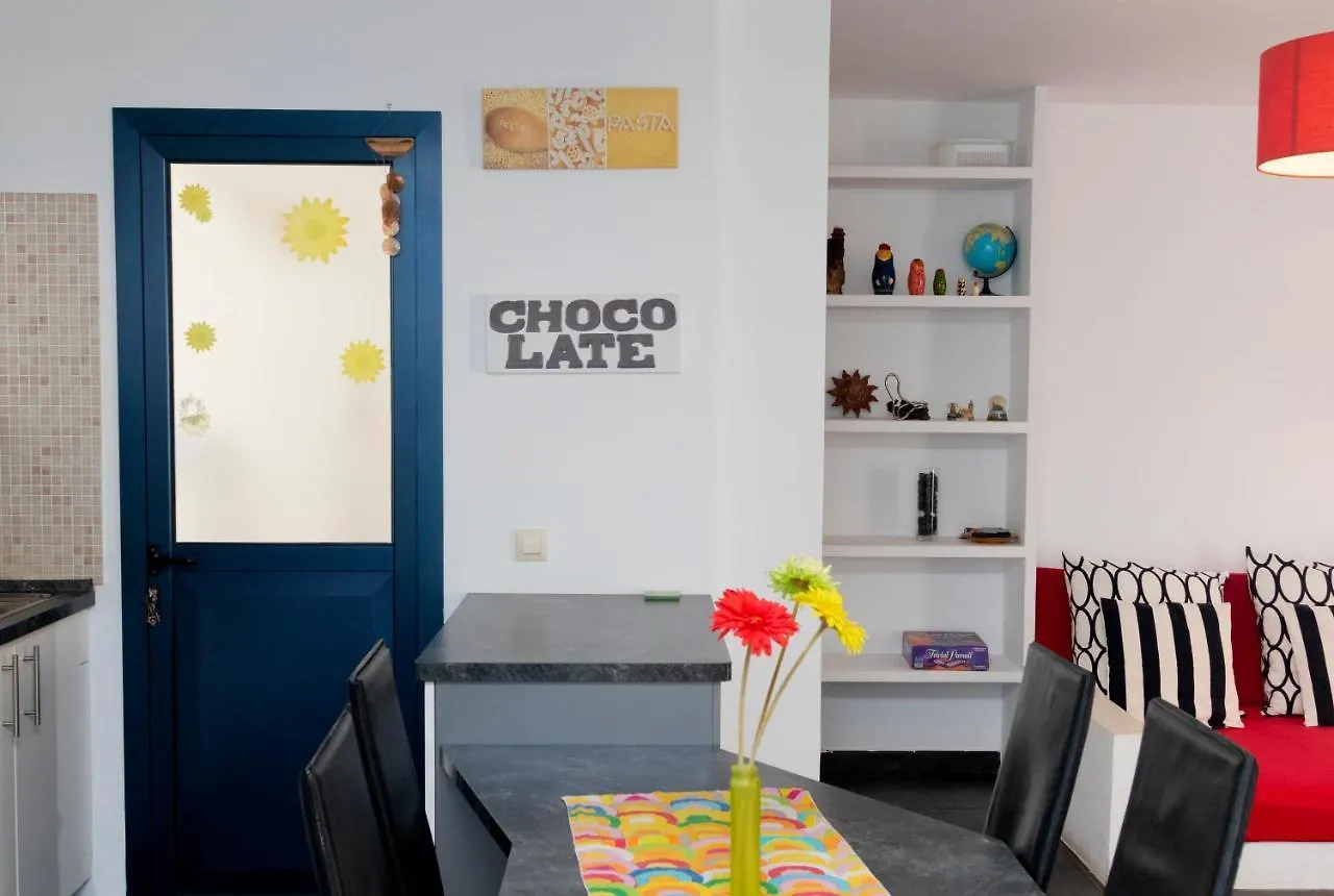 Famara Sunshine Apartment La Caleta  0*,