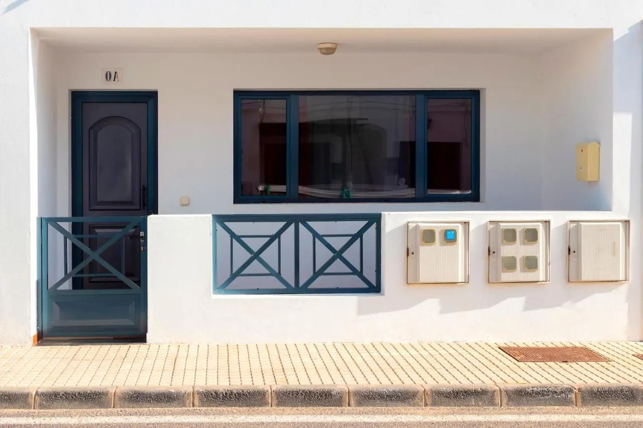Famara Sunshine Apartment La Caleta  Spain