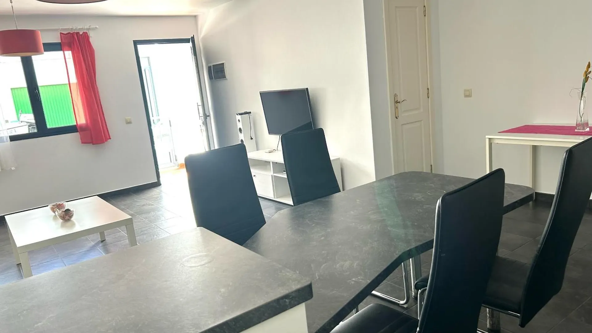 Famara Sunshine Apartment La Caleta