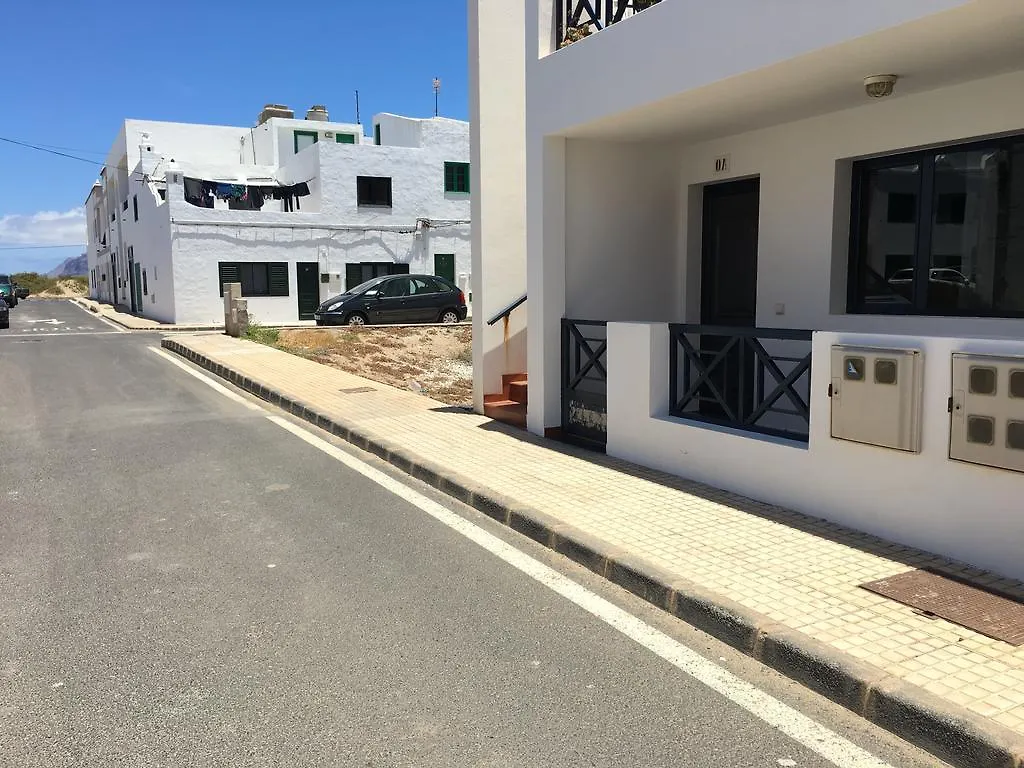 Famara Sunshine Apartment La Caleta