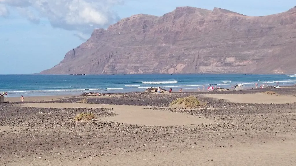 Famara Sunshine Apartment La Caleta