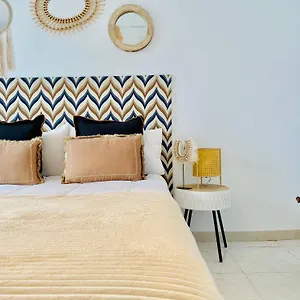 Apartment Canaryislandshost L Surfer, Famara