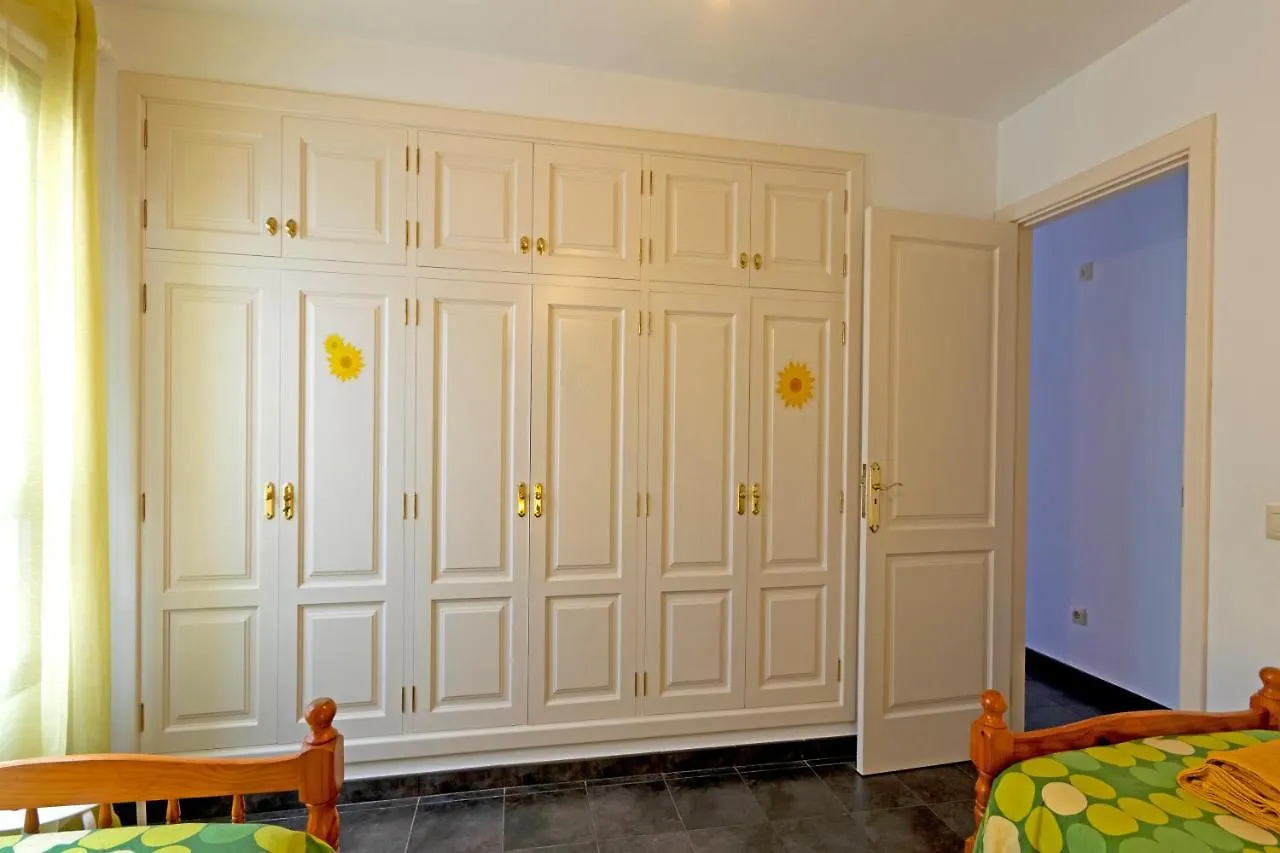 Famara Sunshine Apartment La Caleta  Spain